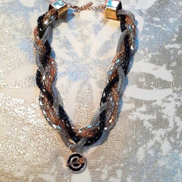 CHUNKY Layered Art Necklace COCO Pendent Black & Gold Chains Thick Chains Bling - Picture 5 of 8